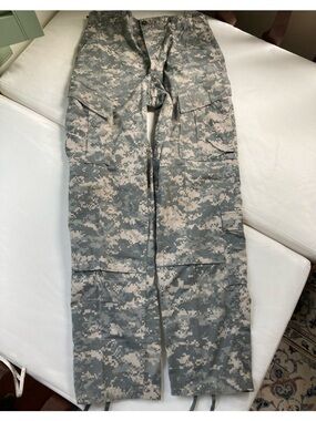 Men's Digital Camo Cargo Pants - Gray